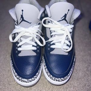 Georgetown 3s. Size 7
